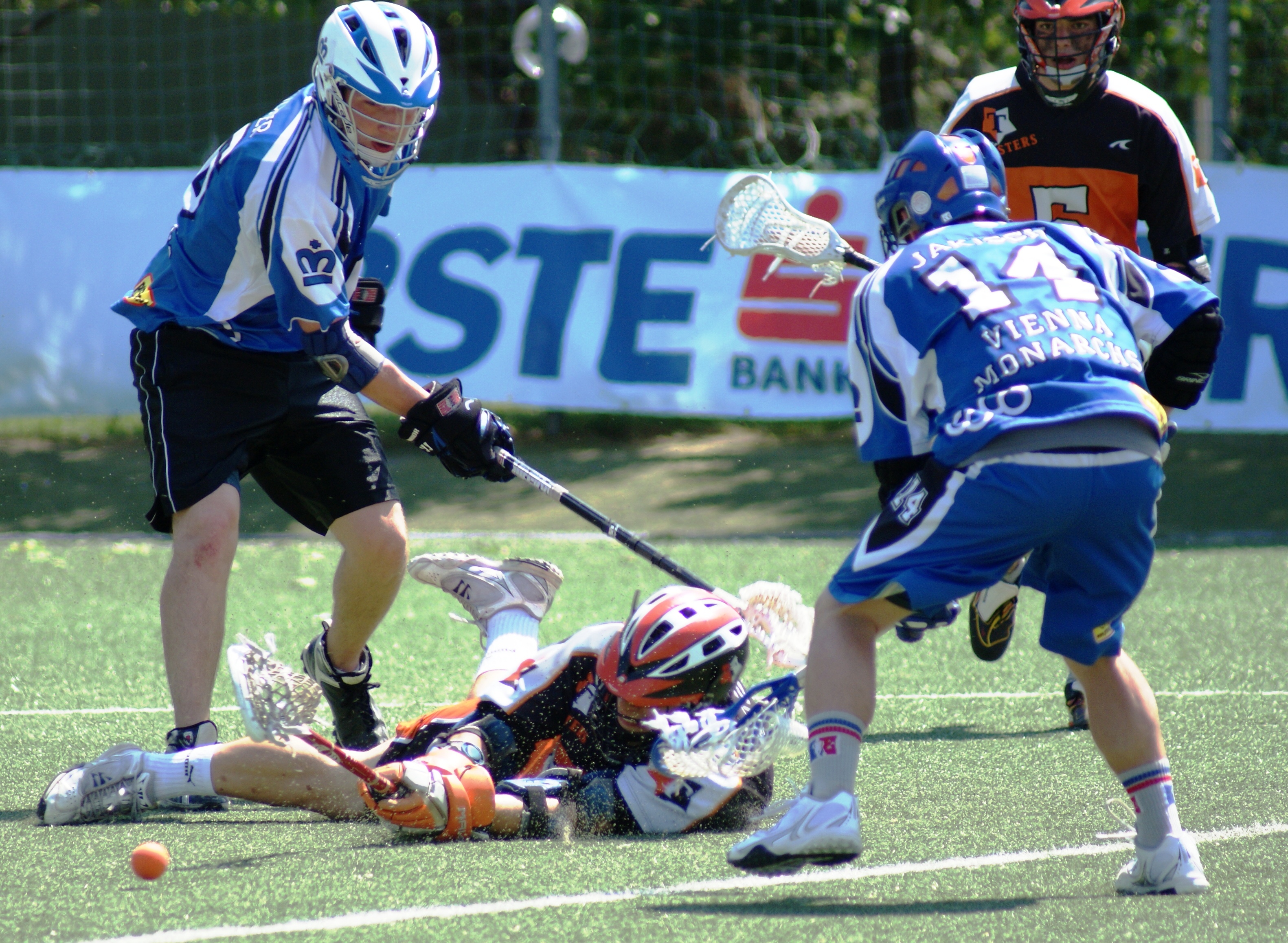 What is lacrosse? Vienna Monarchs